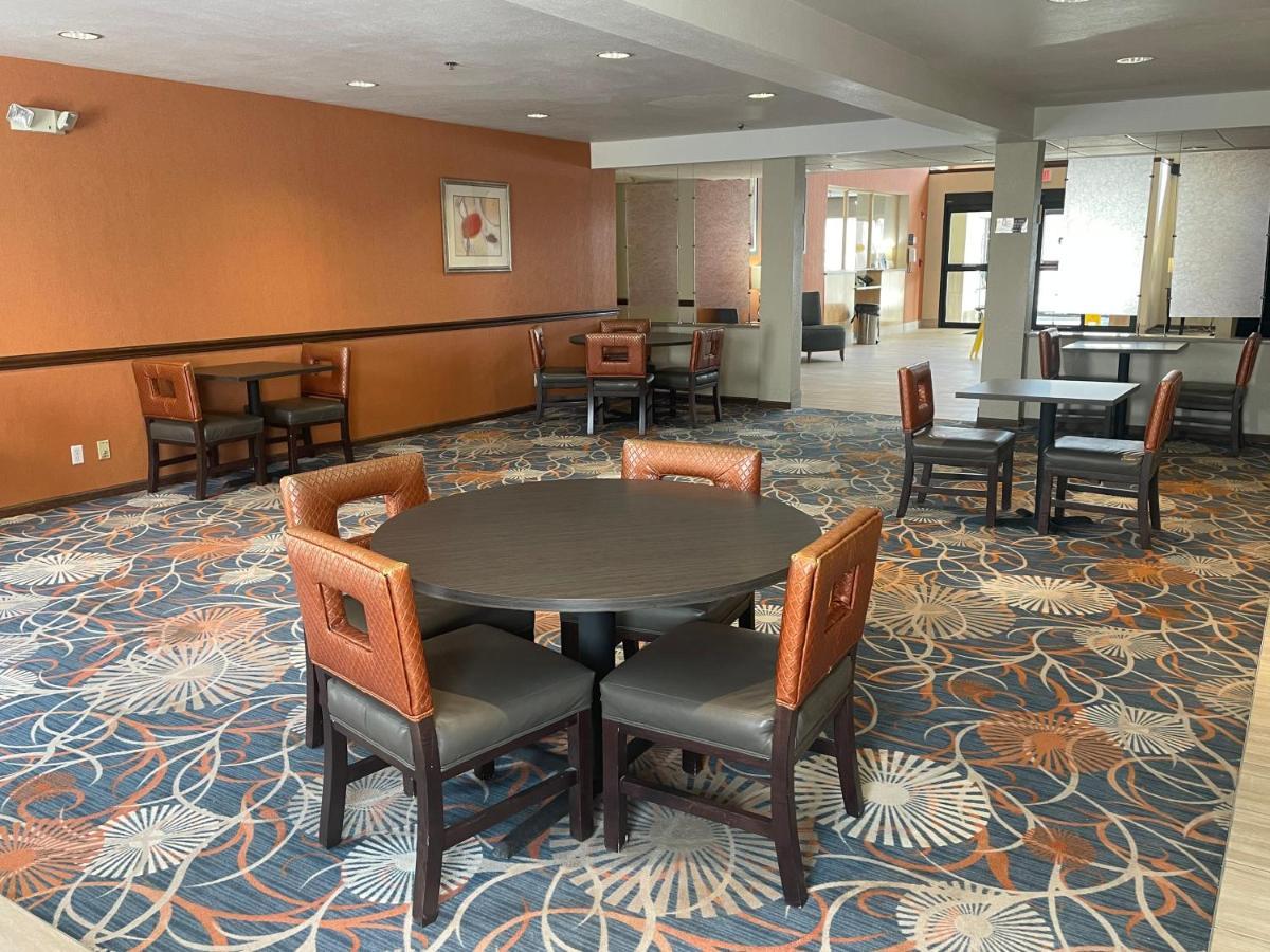 Spark By Hilton La Crosse Onalaska Экстерьер фото