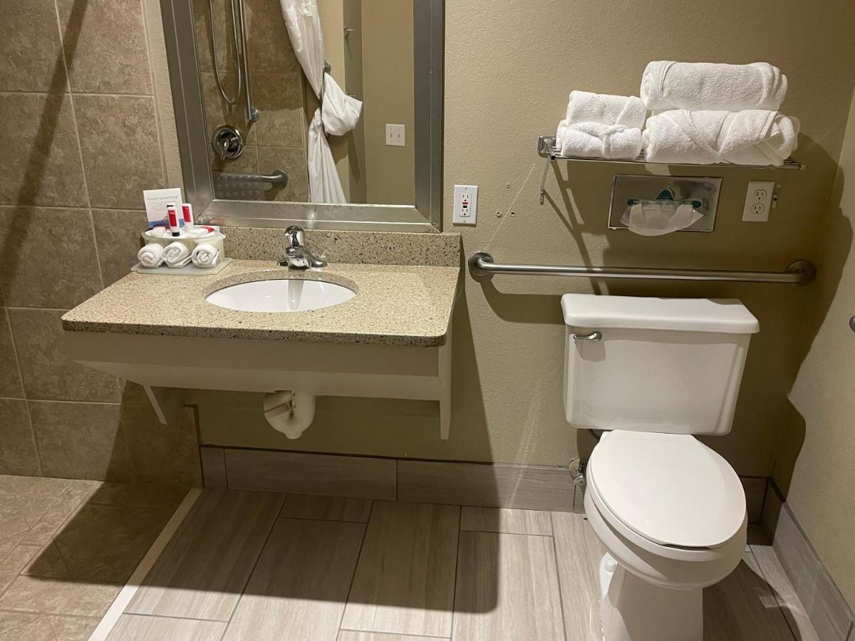 Spark By Hilton La Crosse Onalaska Экстерьер фото